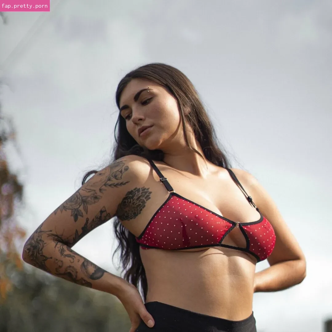 Angela Amethyst - Photo #11