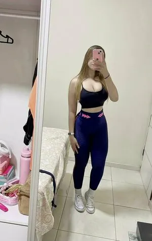 apenas__anne content