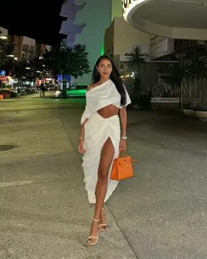 Arianna Ajtar content