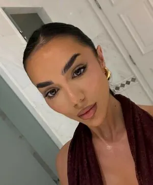 Arianna Ajtar content