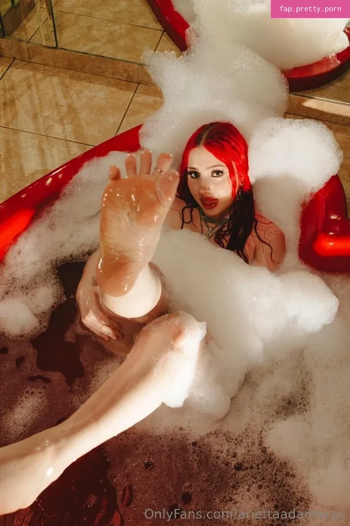 Arietta Adams - Photo #07