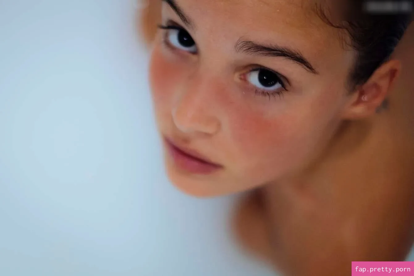 Alba Baptista - Photo #32