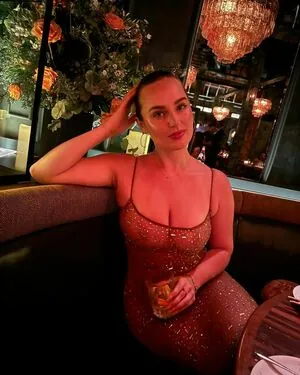 Alexxandra Berggren content