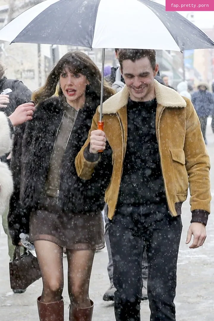 Alison Brie - Photo #49