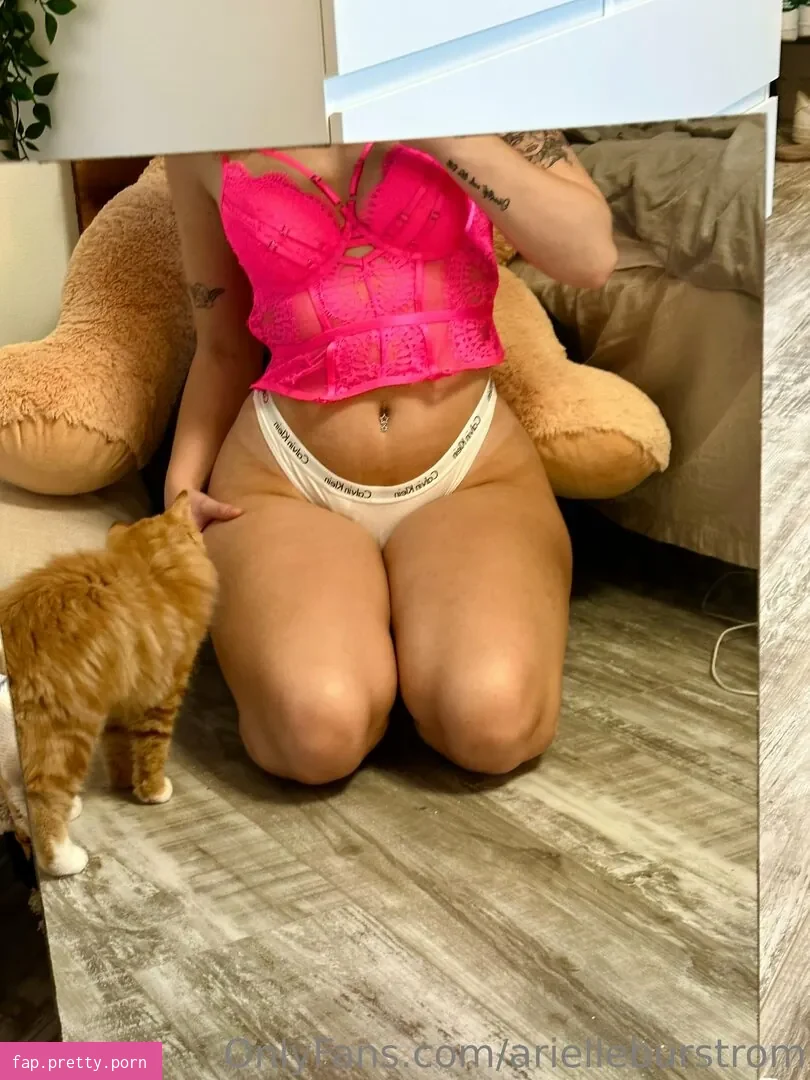 Arielle Burström - Photo #39