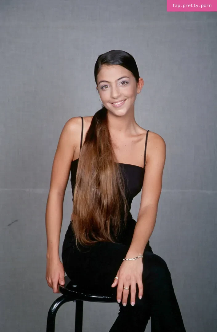 Arzu Bazman - Photo #19