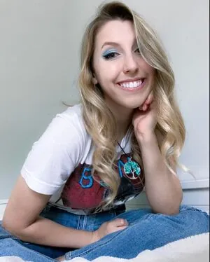 Abigail Cristea content