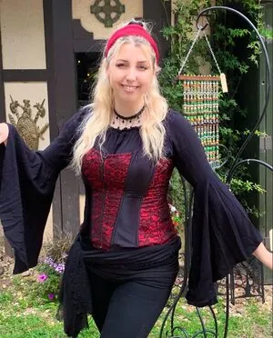 Abigail Cristea content