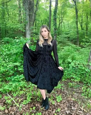 Abigail Cristea content