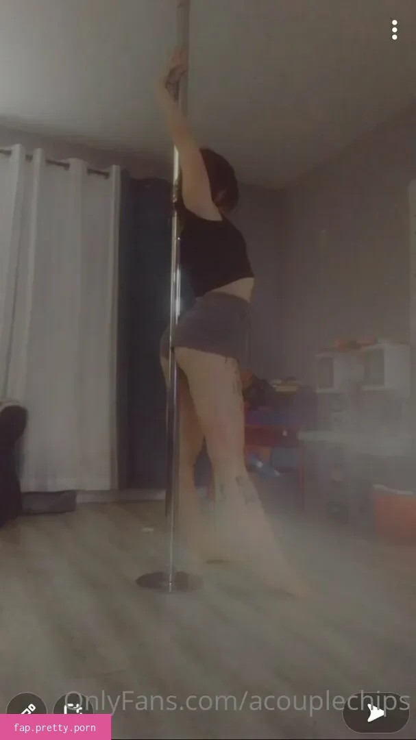 acouplechips content