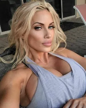 Alexis Chase content