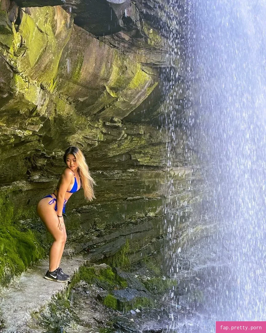 Amanda C Mai - Photo #05