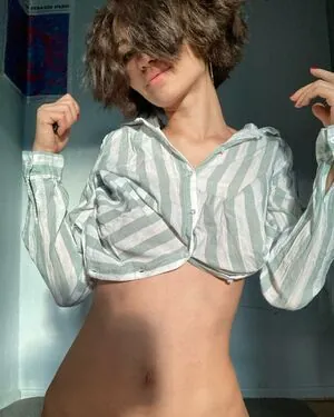 adorable_dina_official content