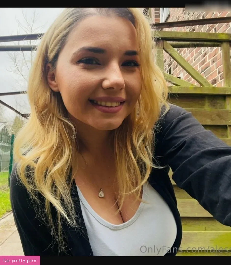 Alessa Divine - Photo #03