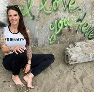 Amy Dumas #