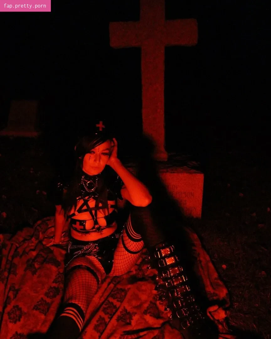 Aurora Desires - Photo #09