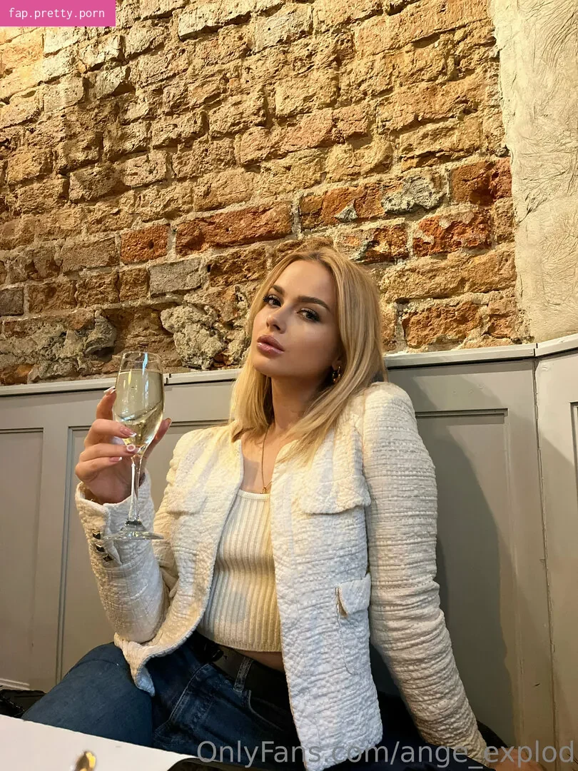 angie_explod - Photo #10