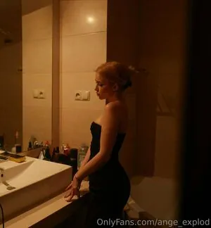 angie_explod content