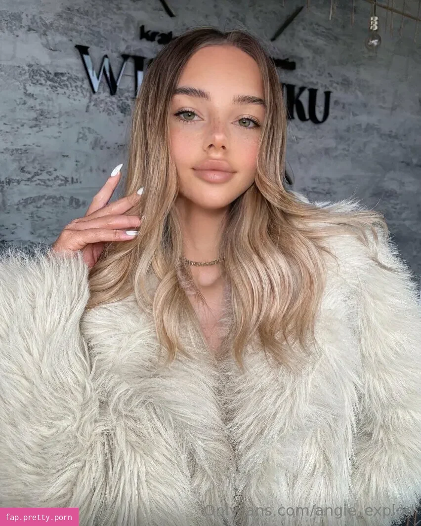 angie_explod - Photo #07