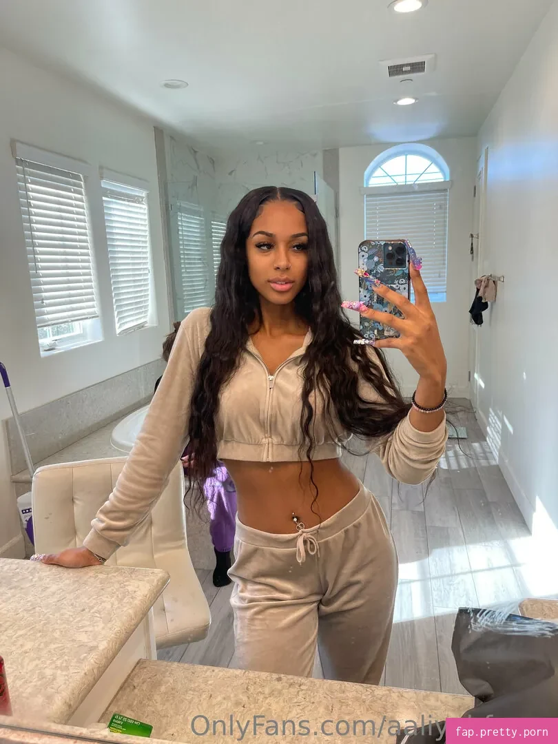 Aaliyah Foxxx - Photo #37