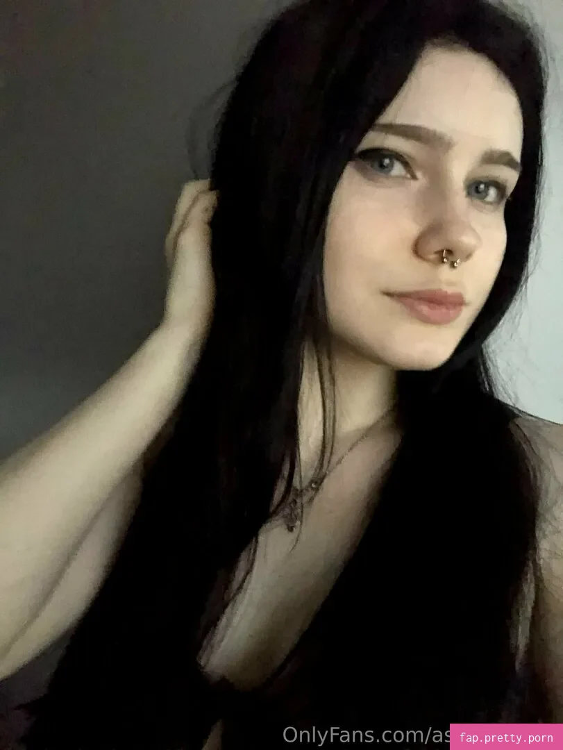 astrid.gothly - Photo #04