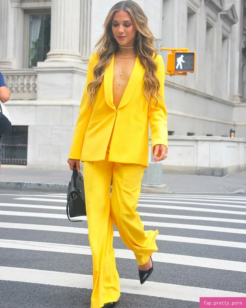 Allison Holker content