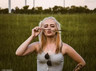 Angelique_hse content