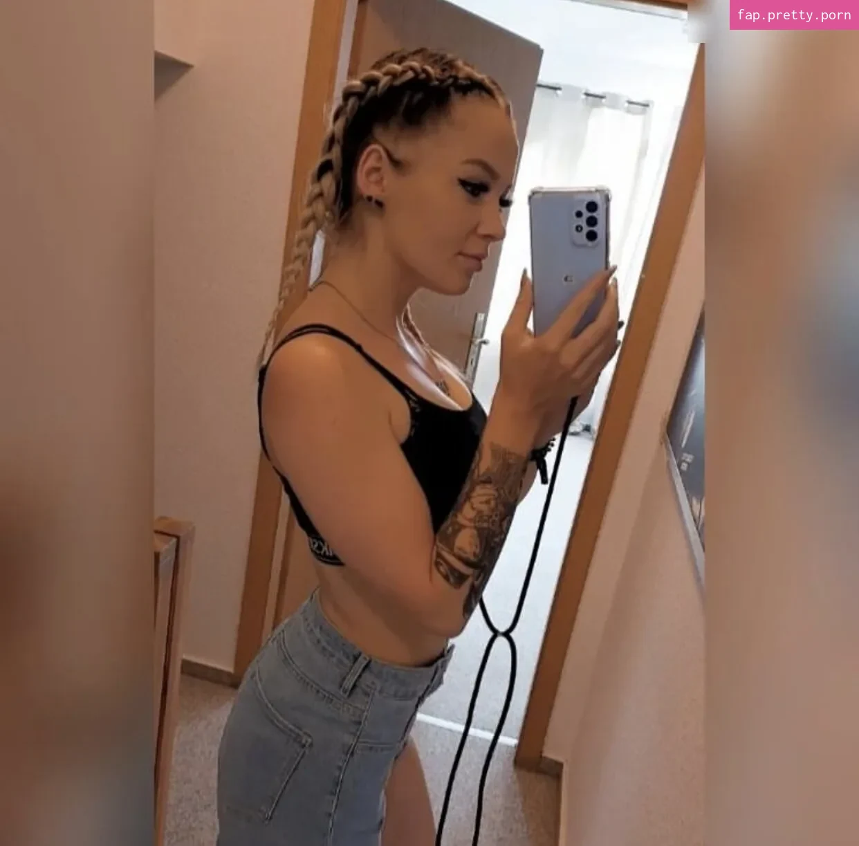 Angelique_hse content