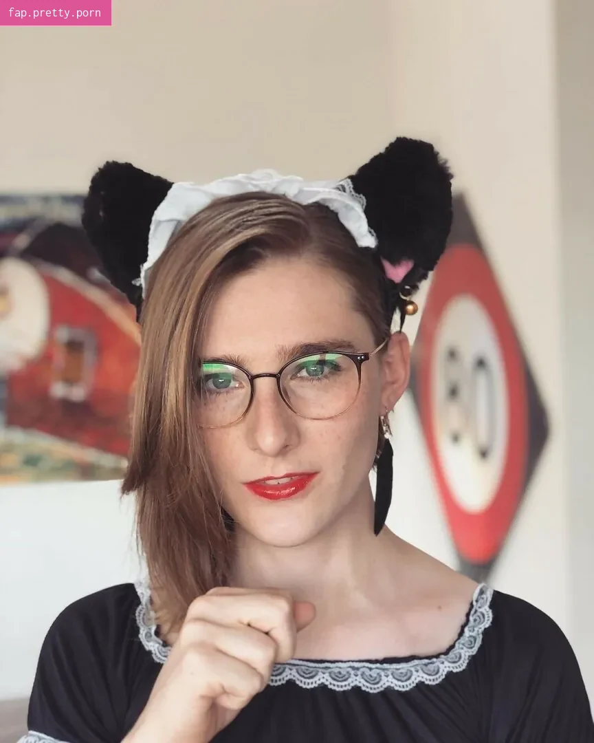 Alice In Wonder1and - Photo #30