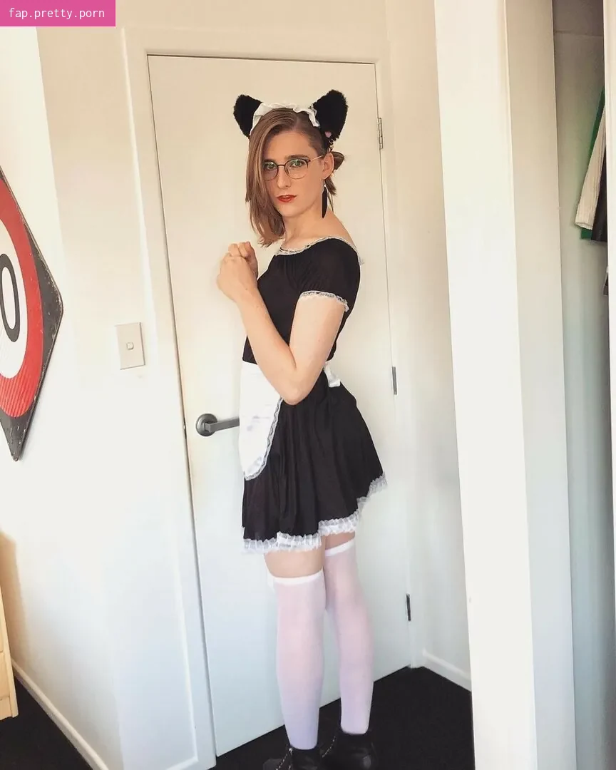 Alice In Wonder1and - Photo #32