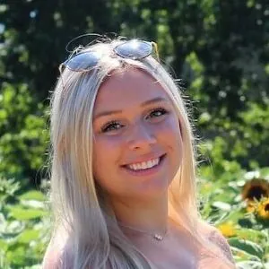 Alyssa K avatar