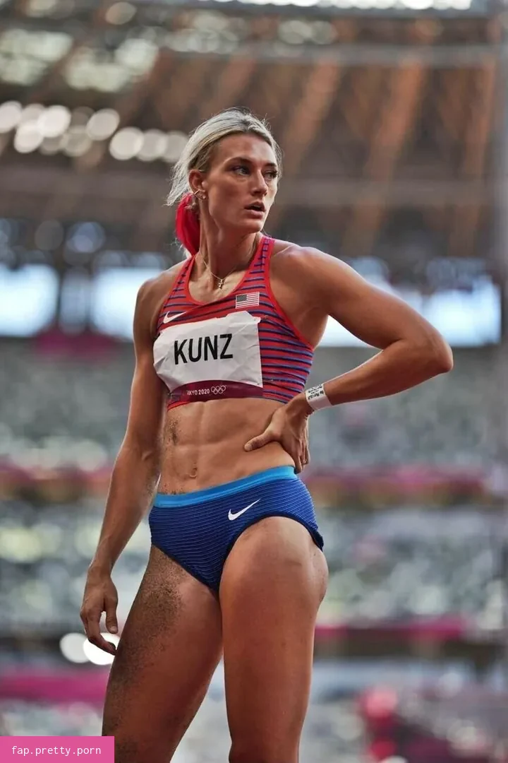 Annie Kunz - Photo #15