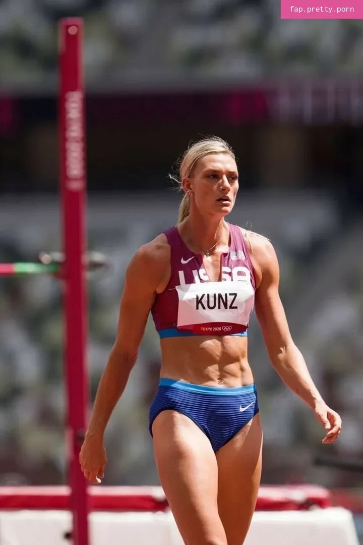 Annie Kunz - Photo #16