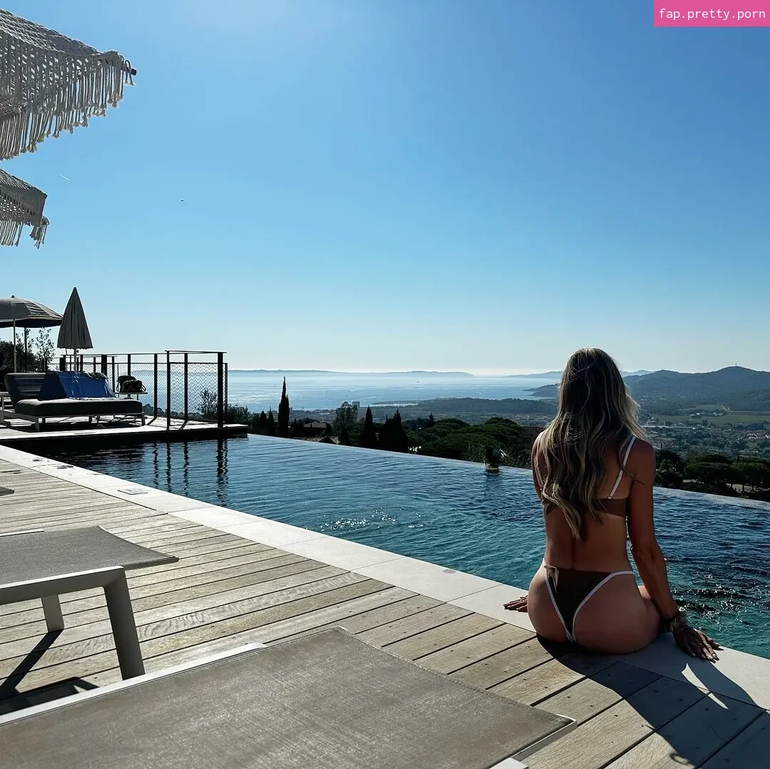 Annie Kunz - Photo #37