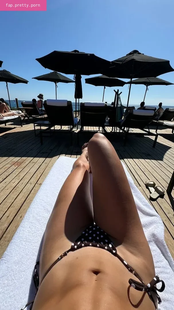 Annie Kunz - Photo #44