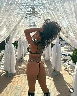 Alanisfutema content