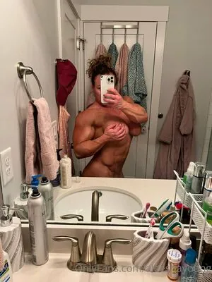 aleeshayoung content
