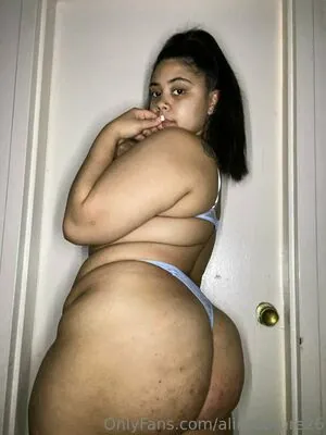 aliiicouture26 content
