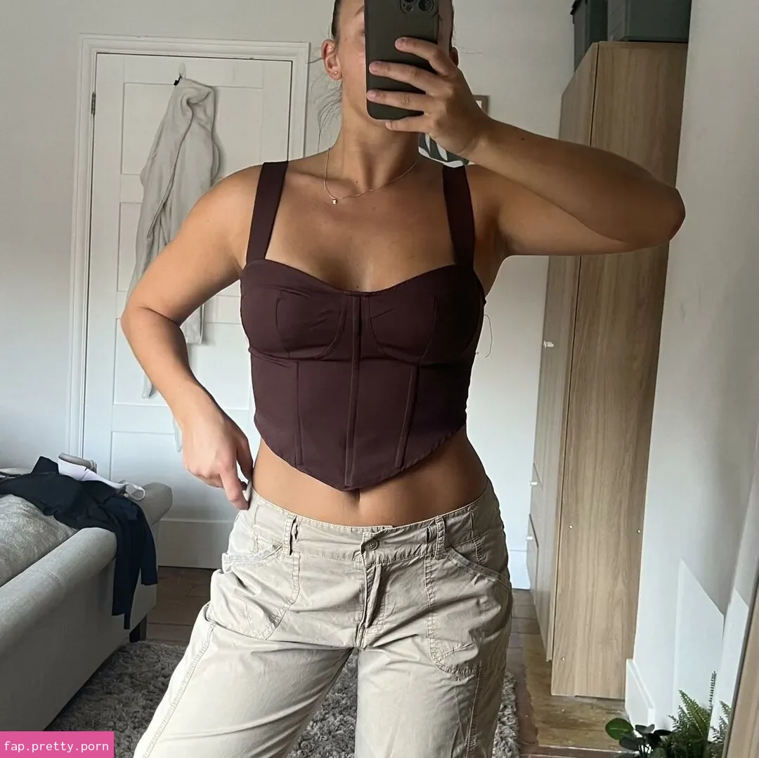 Amelia Loraine content