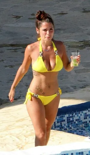 Alessia Macari content