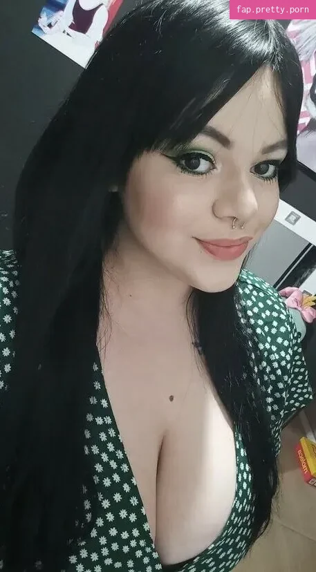 Amanda Mackenzie - Photo #03