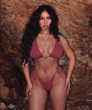 Asia Monet Ray content
