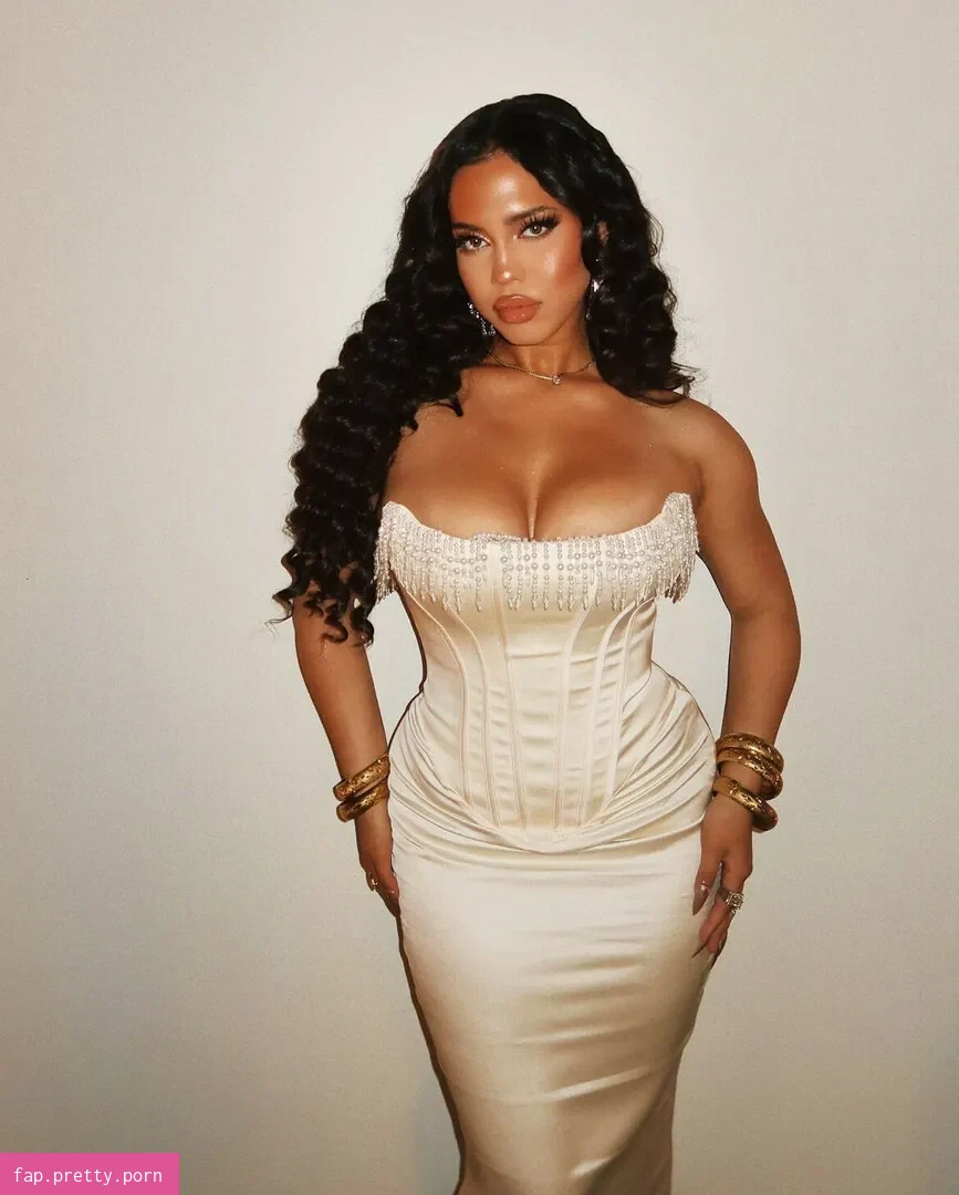 Asia Monet Ray - Photo #10