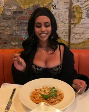 Asia Monet Ray content