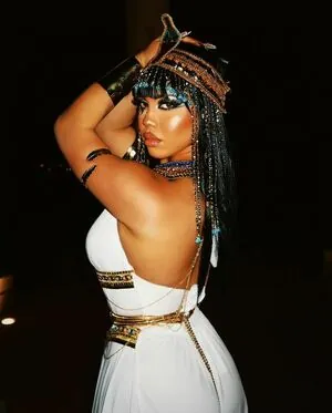 Asia Monet Ray content