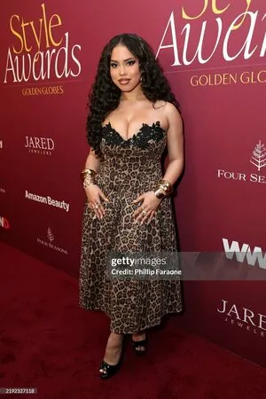 Asia Monet Ray content