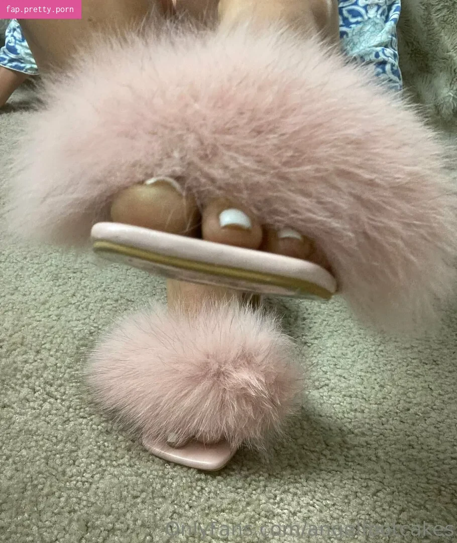 angelfootcakes content