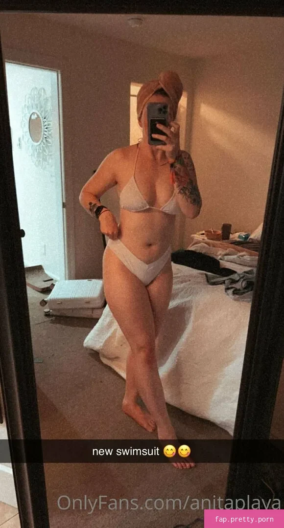 anitaplaya - Photo #01