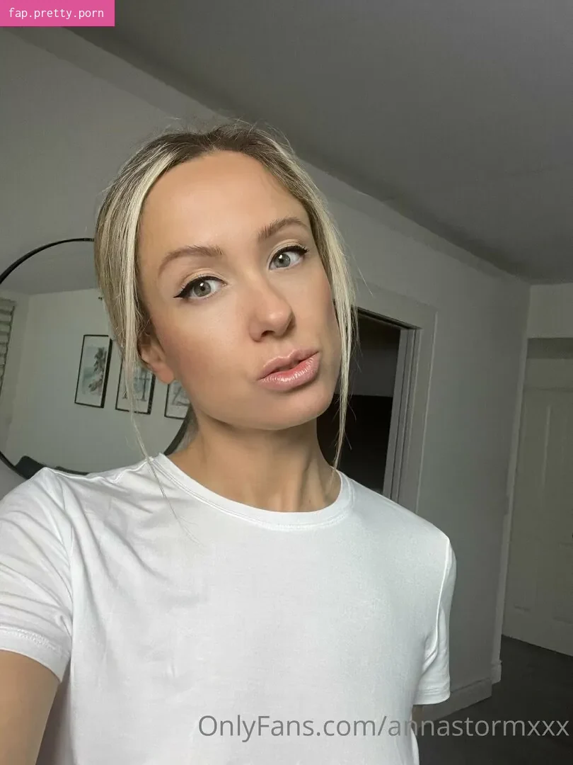 annastormxxx - Photo #03