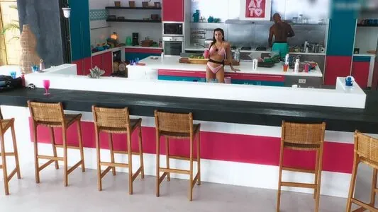 Asena Neuhoff content